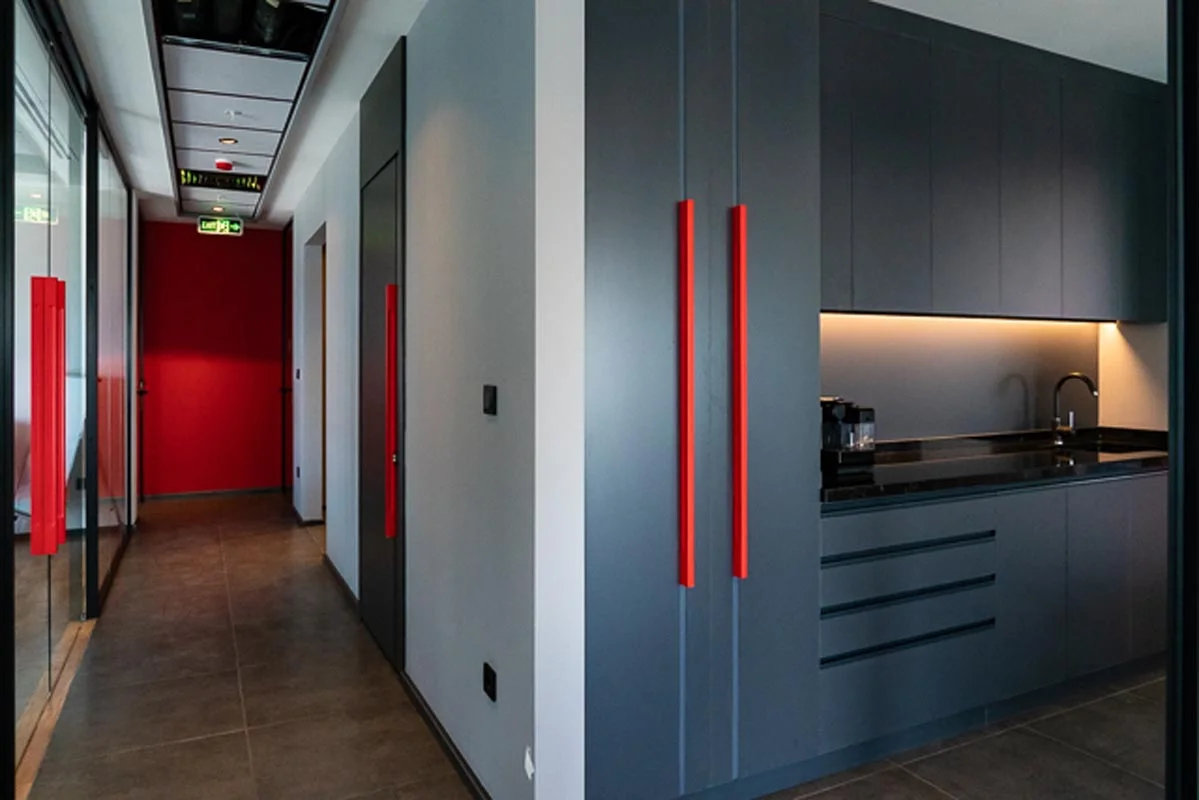 Leonardo Turkey O­ffice