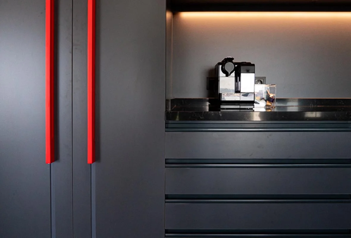 Leonardo Turkey O­ffice