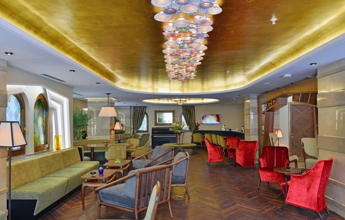 Mona Hotel