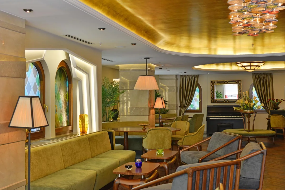 Mona Hotel